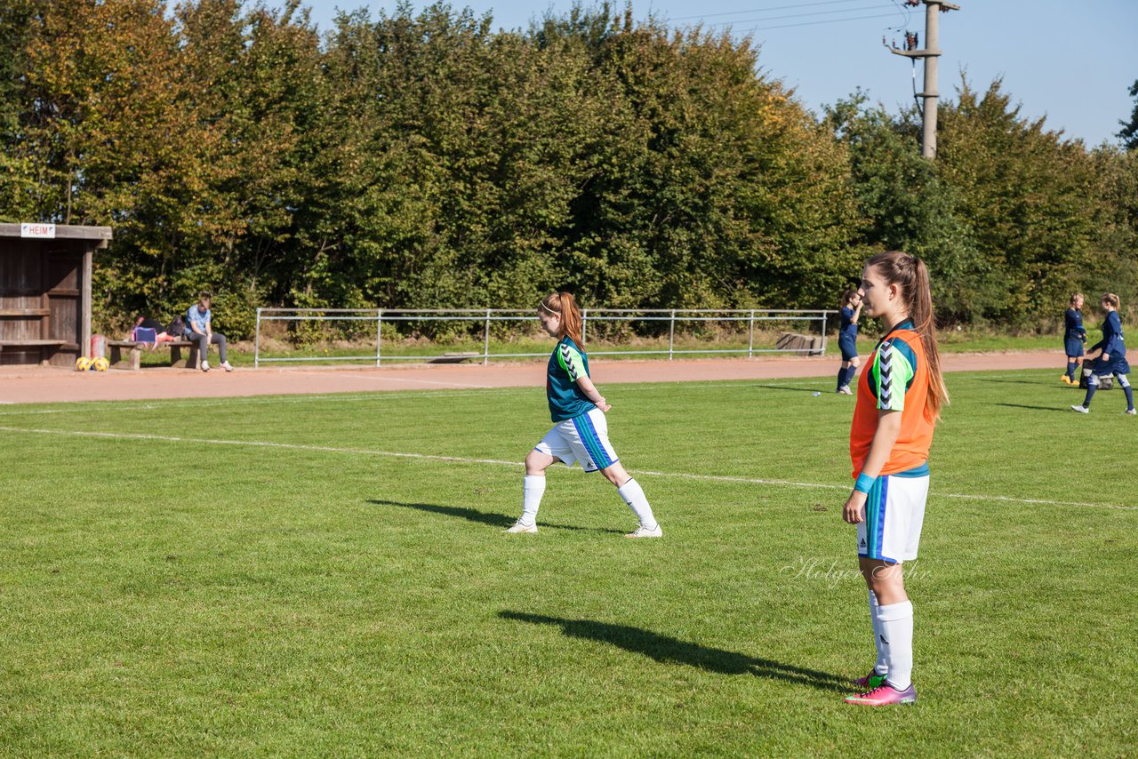 Bild 68 - B-Juniorinnen Krummesser SV - SV Henstedt Ulzburg : Ergebnis: 0:3